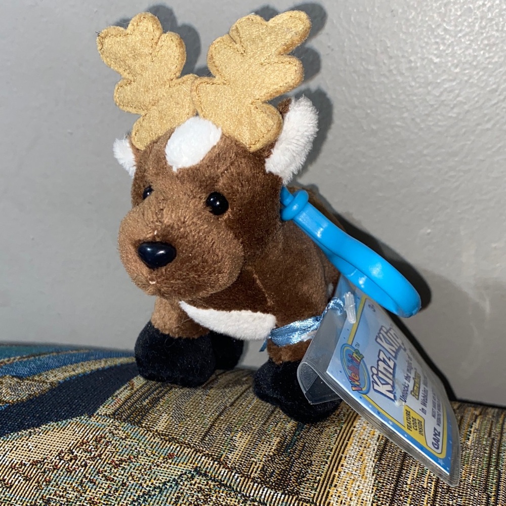 Webkinz Sealed Code Kinz Klip Holiday Reindeer